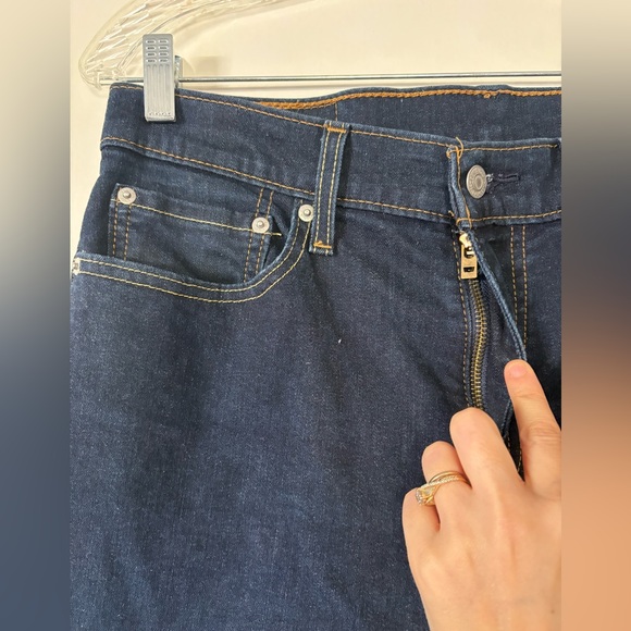 Levi’s 511 Slim Fit Jeans Dark Wash Denim 31x32 Minimalist Smart Casual Country - Picture 2 of 8